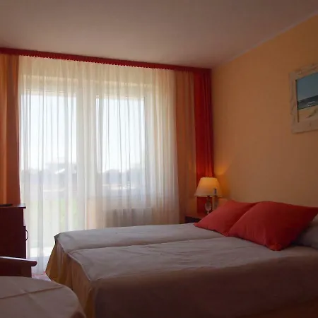 Anker ホームステイ ウストロニエ・モルスキエ